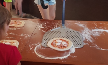 2021_06_pizza_0b_51